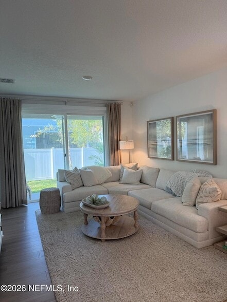Building Photo - 8326 Zenith Cir