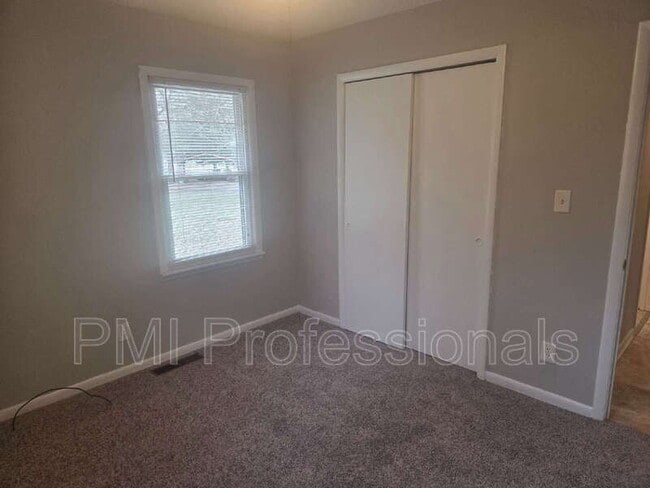 Building Photo - 5788 George Franklin Rd