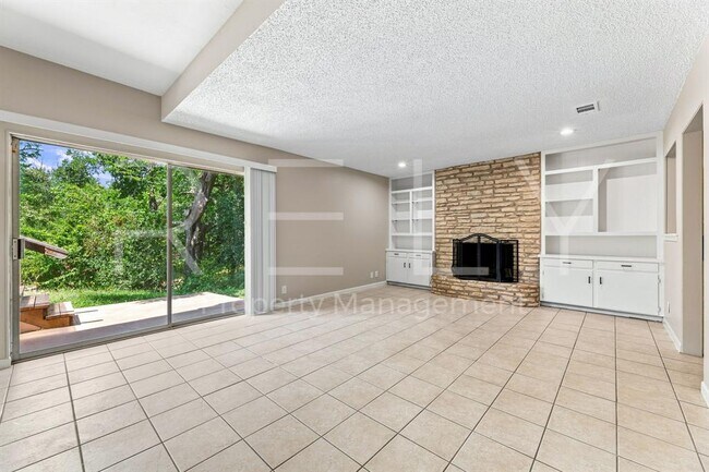 Building Photo - 2404 Gabriel View Dr