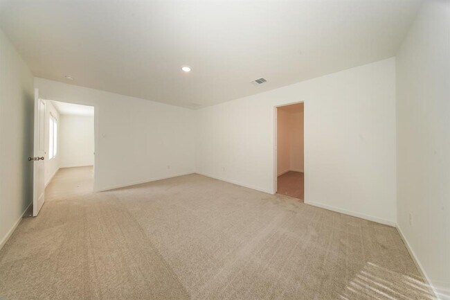 Building Photo - 9116 SW 20th St