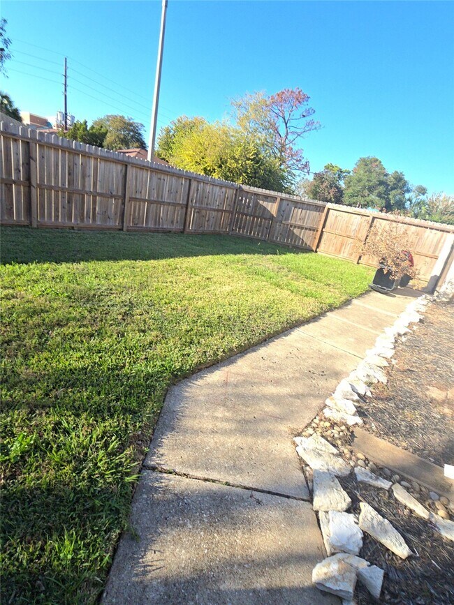 Building Photo - 10935 Indian Vista Dr