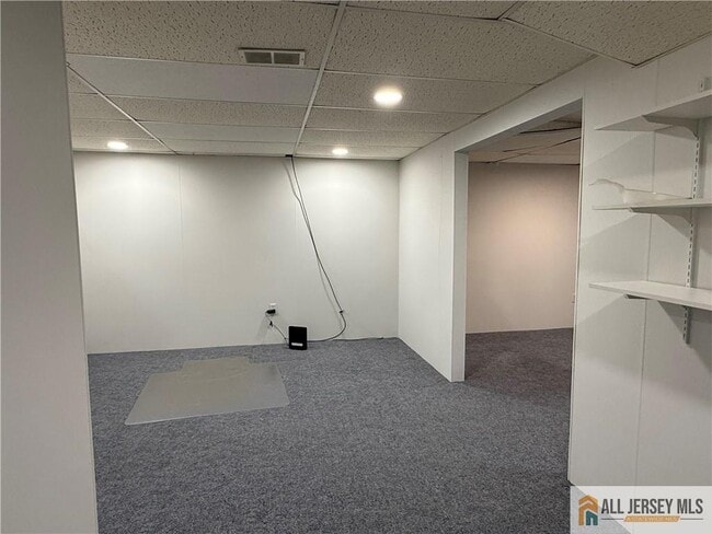 Building Photo - 355 Willowbrook Dr