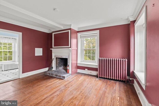 Building Photo - 209 N Bellevue Ave
