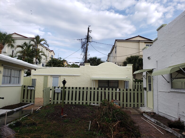 Building Photo - 325 Kenilworth Blvd