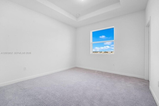 Building Photo - 2619 SE 28th Dr