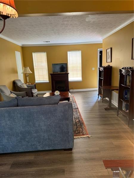 Building Photo - 2578 Shadowbrook Dr