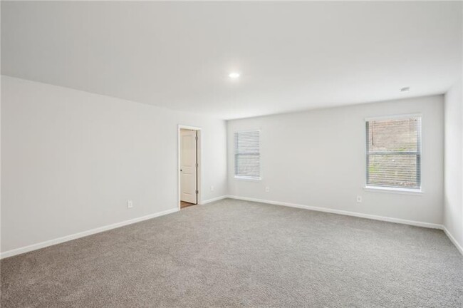 Building Photo - 95 Sequoia Ln
