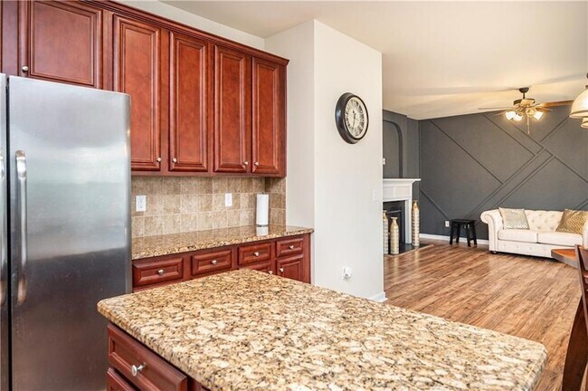 Building Photo - 7761 Sylvaner Ln