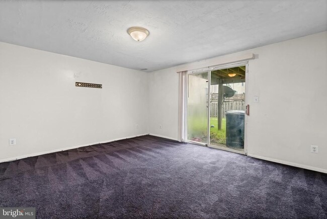 Building Photo - 6957 Rockfield Rd
