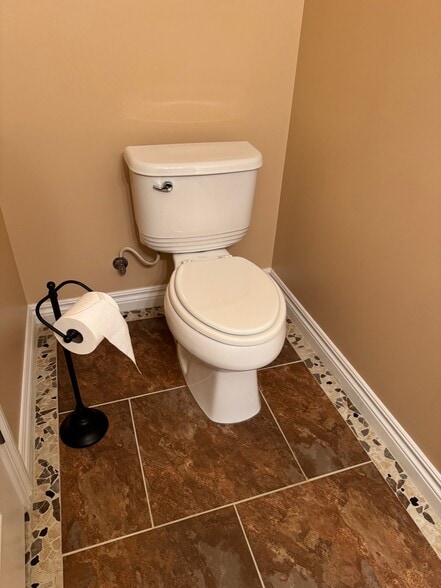 Half Bath Basement - 52 Grandview Cir