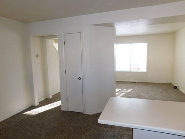 Building Photo - 2426 Allegheny Dr