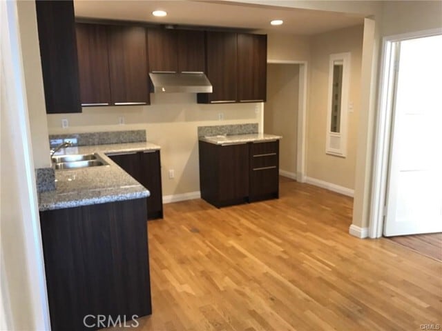 Building Photo - 5609 Welland Ave