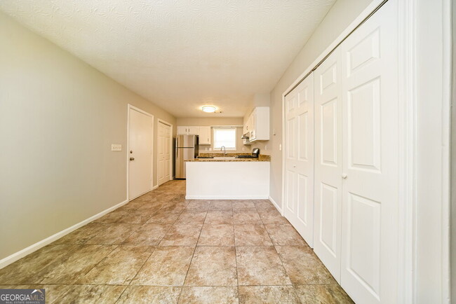 Building Photo - 5951 Old Wellborn Trce