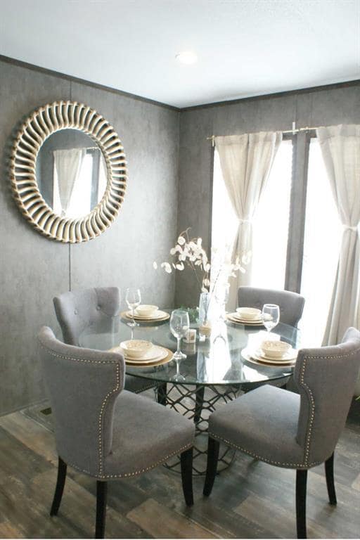 Building Photo - 501 Mesquite Rd