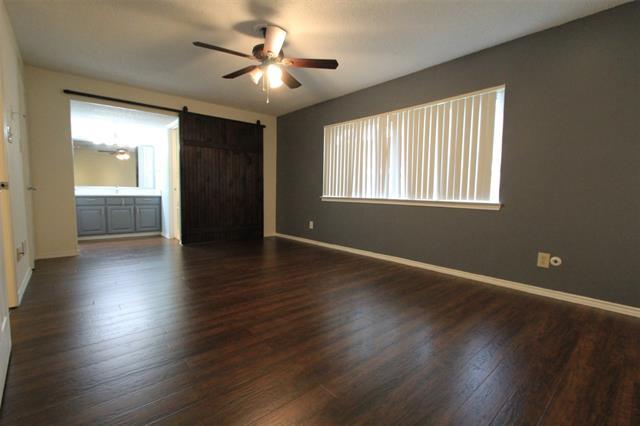 Building Photo - 10650 Steppington Dr