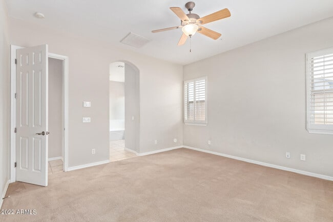 Building Photo - 13582 S 184th Ave