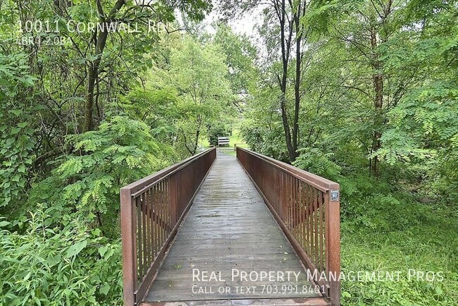 Building Photo - 10011 Cornwall Rd