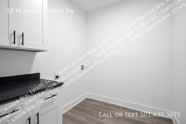 Building Photo - 19 Mountain Vista Dr