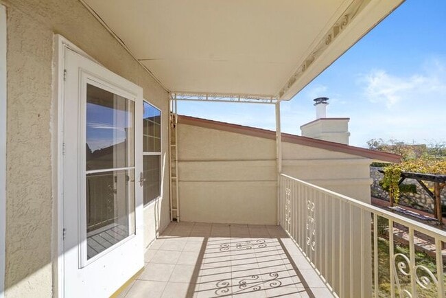 Building Photo - Beautiful, CARPET FREE - 2 Story Home with Refrigerated Air - Two Year Lease Required