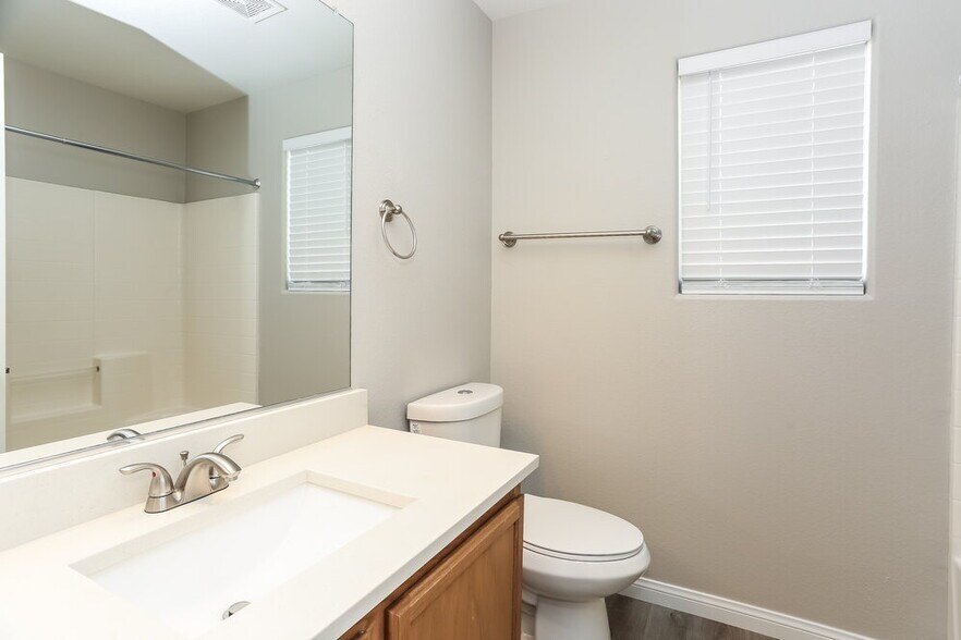 Building Photo - 5256 Soledad Summit Ave