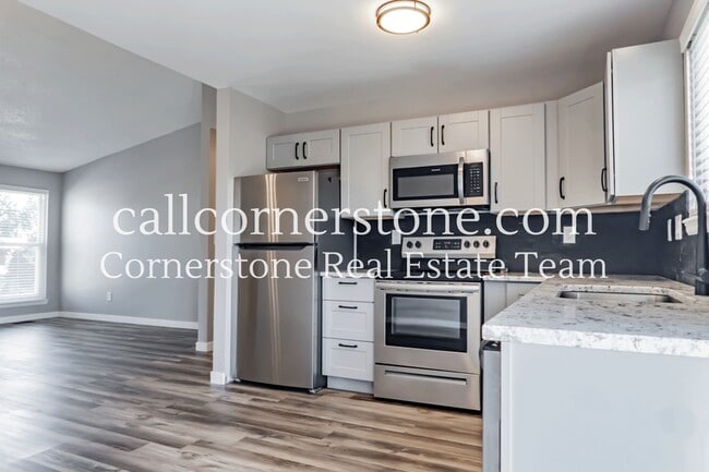 Building Photo - 237 Saddlemountain Rd