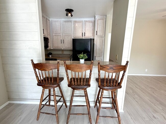 Building Photo - 2 Bed | 2 Bath Condo Near Pepperdine University – Gated Community with Ocean Views