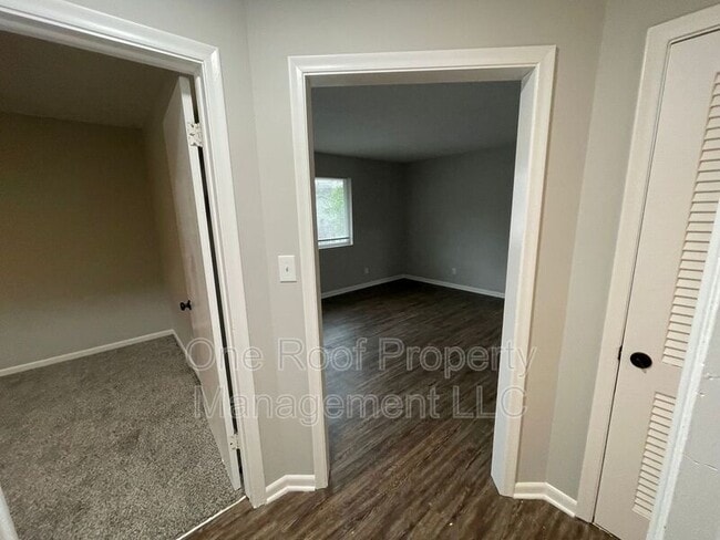 Building Photo - 638 N 31 St