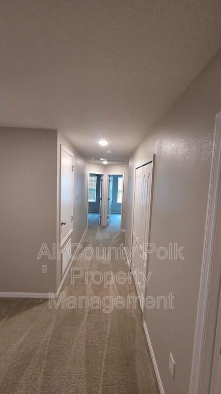 Building Photo - 3867 Hampstead Ln
