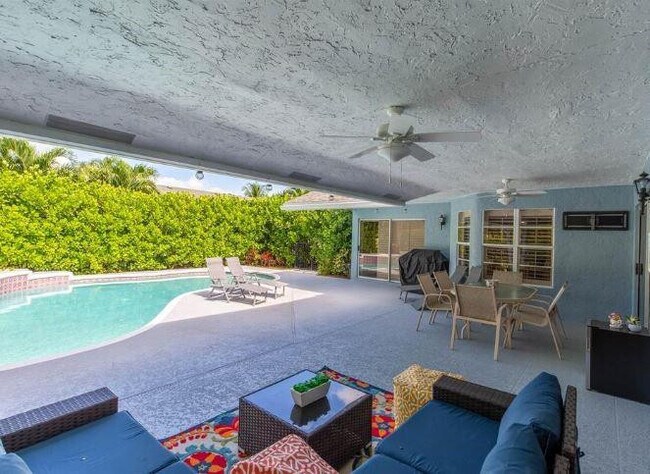 Building Photo - 1349 Brampton Cove