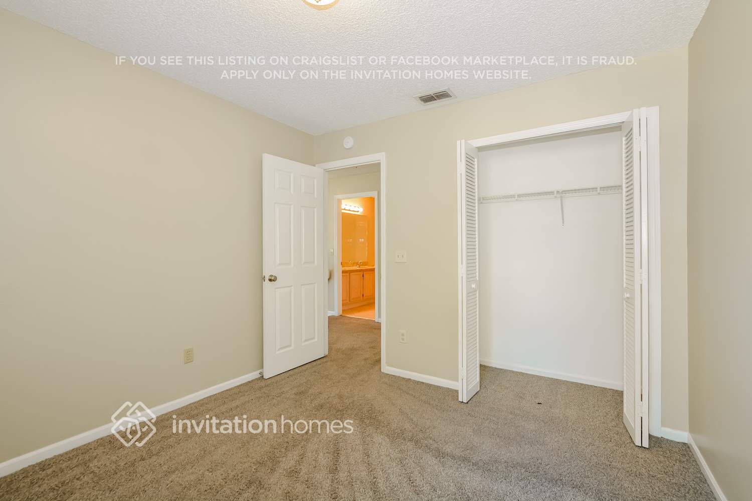 Building Photo - 724 Silver Birch Pl