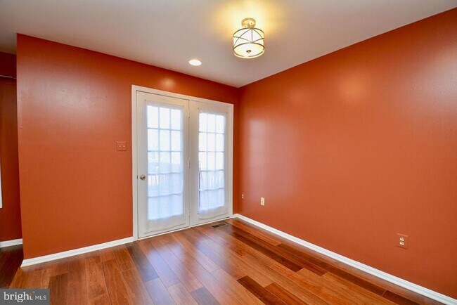 Building Photo - 7209 Burton Hill Ct