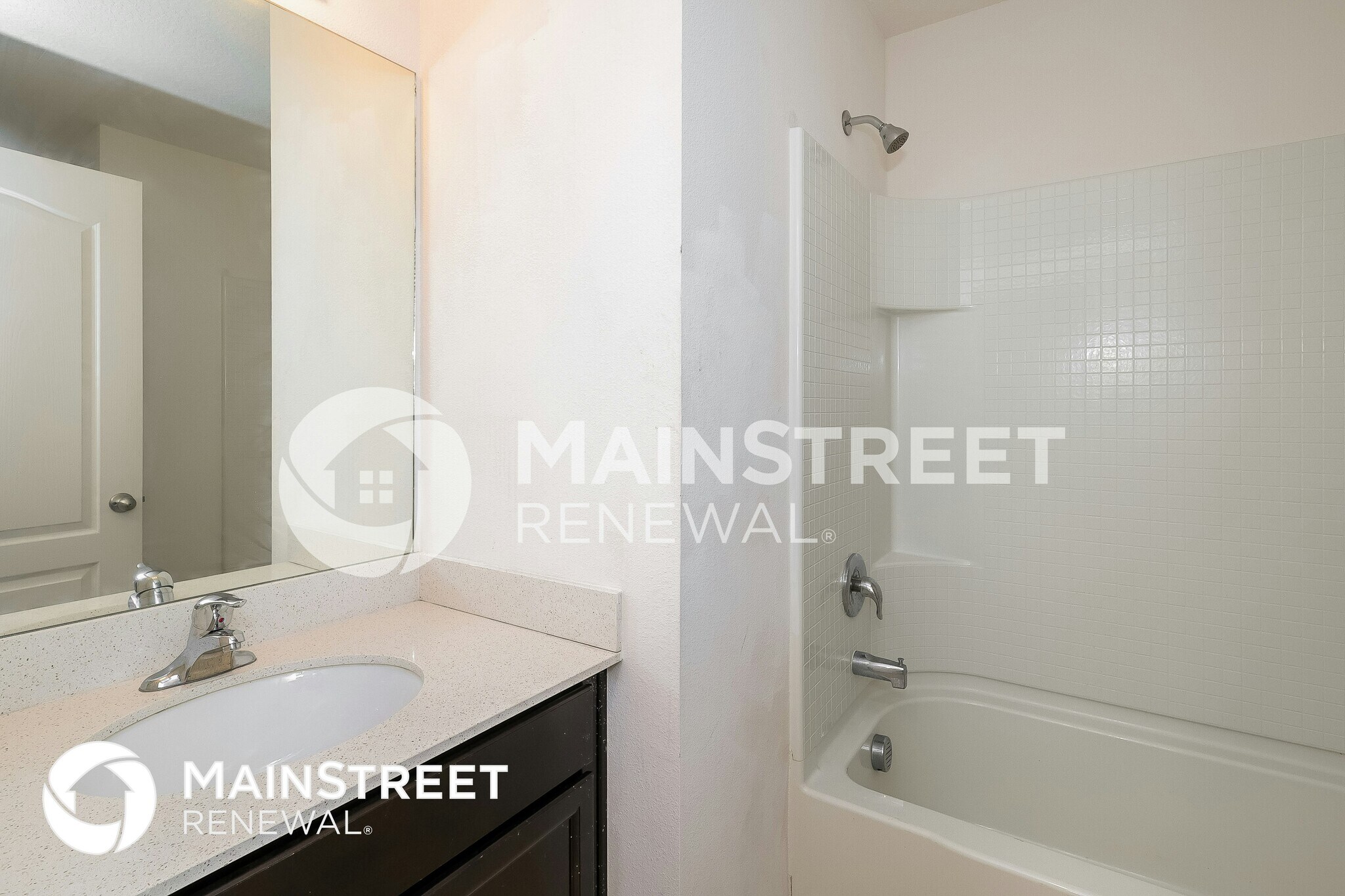 Building Photo - 1499 Swan Lake Cir