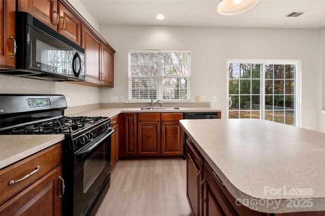 Building Photo - 11220 Cypress View Dr