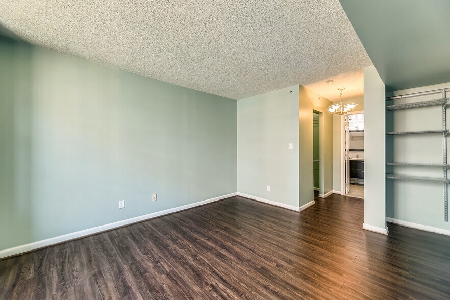 Building Photo - 1200 Braddock Pl