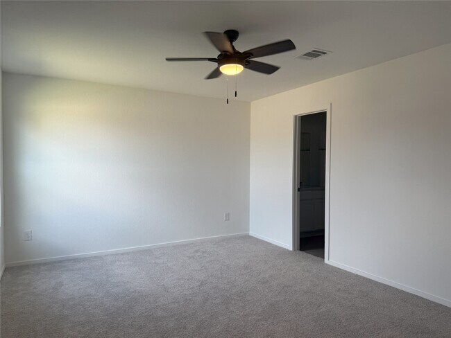 Building Photo - 10268 Prairie Dunes Ln
