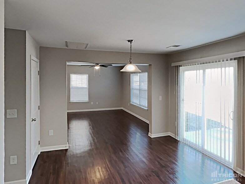 Building Photo - 1538 Kilstrom St