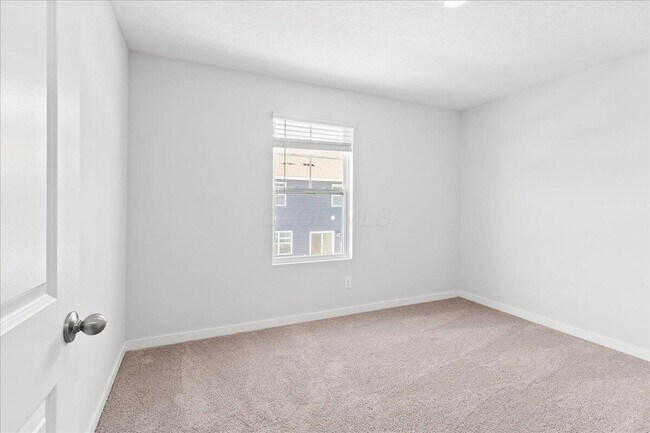 Building Photo - 1489 Jarry Ave