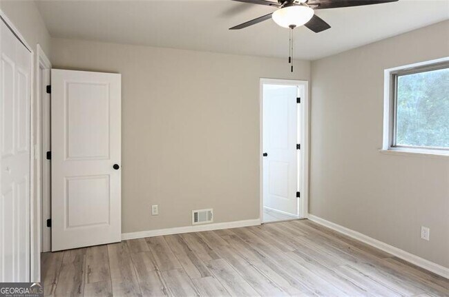 Building Photo - 2900 Eleanor Terrace NW