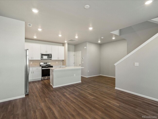 Building Photo - Brand New 3BR in the Brook at Via Varra No...