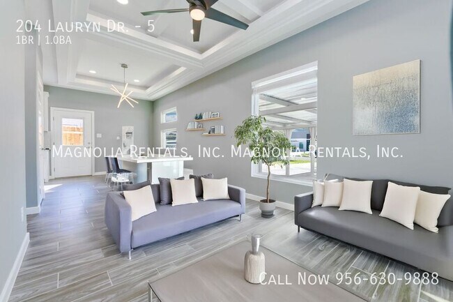 Building Photo - 204 Lauryn Dr