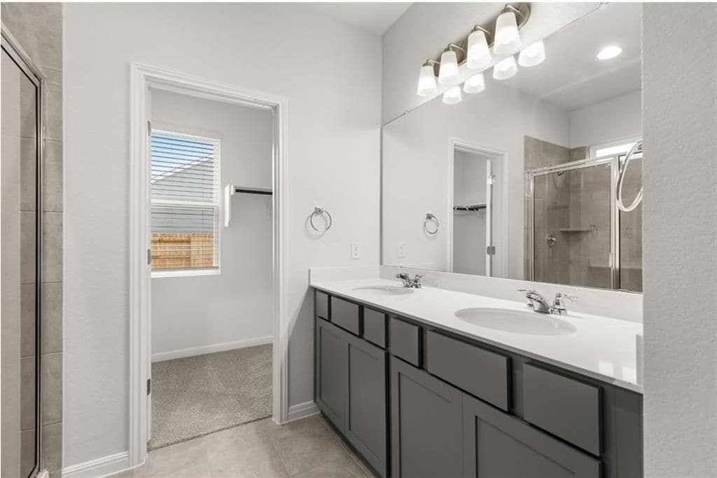 Building Photo - 101 Elm Br Trl