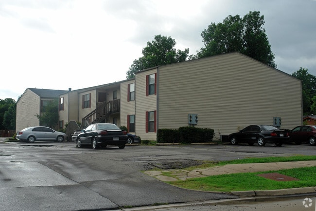 Building Photo - Eastridge Apartments