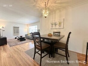 Building Photo - 404 N Palm Dr