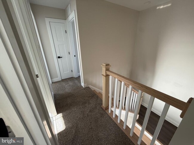 Building Photo - 114 Isabella Dr