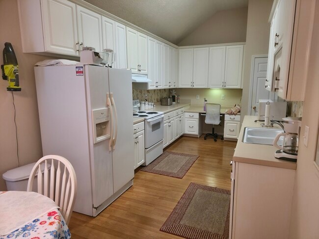 Building Photo - 7436 Pinnacle Point