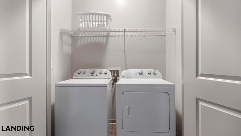 Building Photo - 225 Walden Village Ln