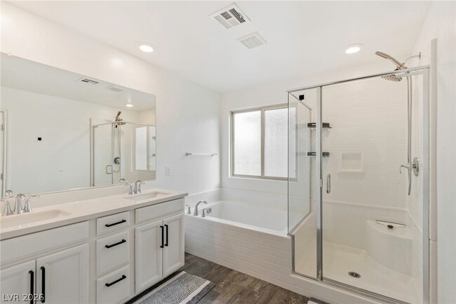 Building Photo - 976 Bluebell Brook St