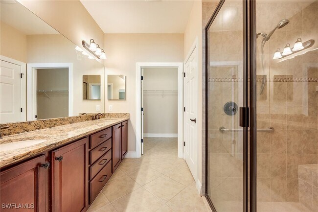 Building Photo - 13430 Kent St