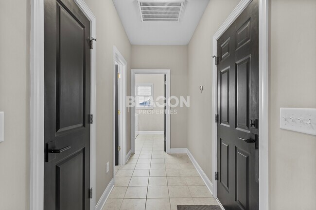 Building Photo - 7817 Olde Pond Rd