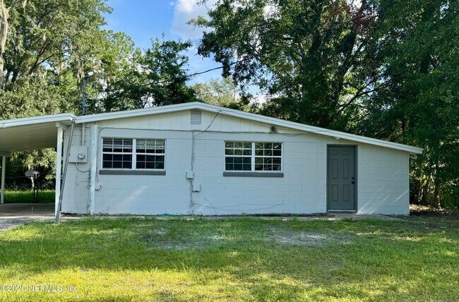 Primary Photo - 7054 Red Robin Dr